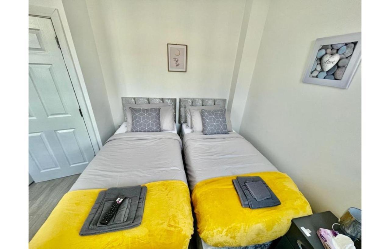Cardiff City Centre Apartment- Penarth Road 客房 照片